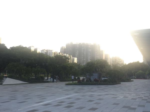 前海银鸿_小区配套_1
