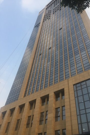 新泉城大厦实景图