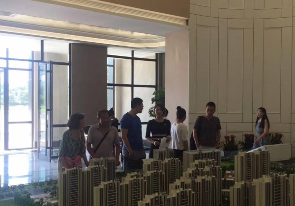 绿地中央广场_项目现场_4