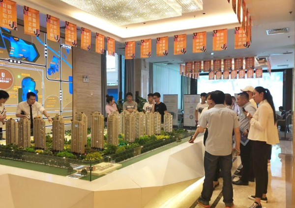 金辉优步湖畔_项目现场_1