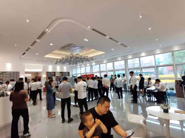 中山国际商务中心_项目现场_1